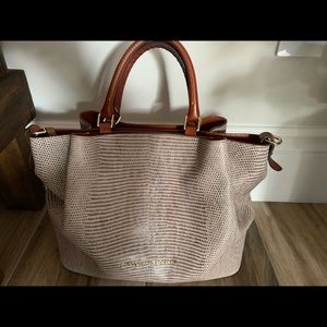 Dooney & Bourke. Embossed Lizard Large Barlow.
